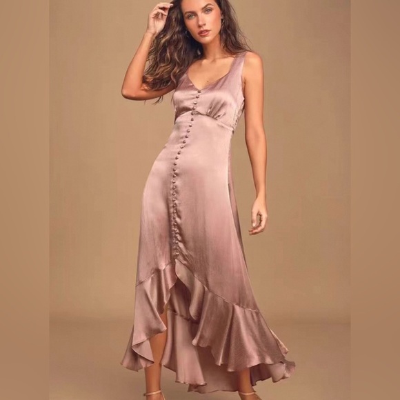 Lulus Dresses & Skirts - Lulus Mauve Sleeveless Dress